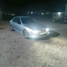 BMW 750 1996