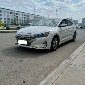 Hyundai Elantra 2019