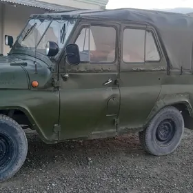 UAZ 469 1986