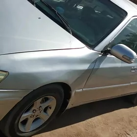Toyota Corona 1999