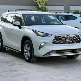 Toyota Highlander 2020