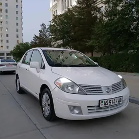 Nissan Versa 2010