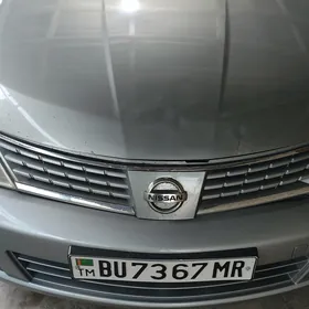 Nissan Versa 2010