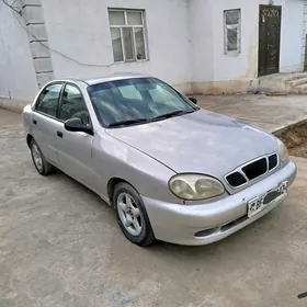 Daewoo Lanos 2000