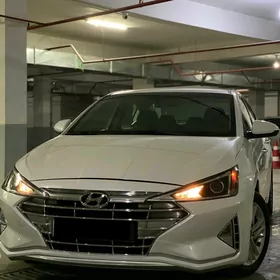 Hyundai Elantra 2020