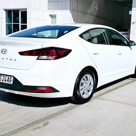 Hyundai Elantra 2019