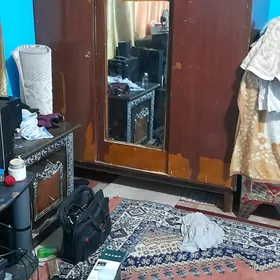 şkaf