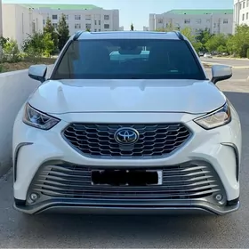 Toyota Highlander 2022