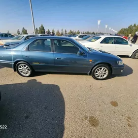 Toyota Camry 2001