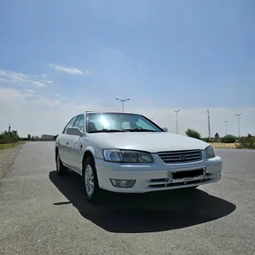 Toyota Camry 2000