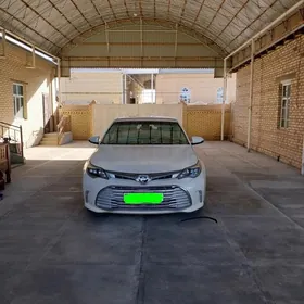 Toyota Avalon 2018