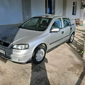 Opel Astra 2000