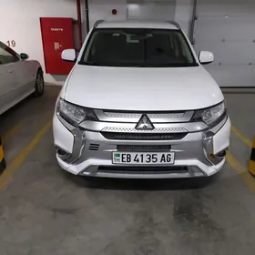 Mitsubishi Outlander 2020