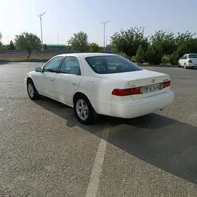 Toyota Camry 2000