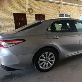 Toyota Camry 2020