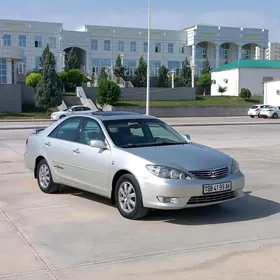 Toyota Camry 2004
