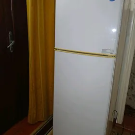 Холодильник SAMSUNG