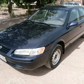 Toyota Camry 1999