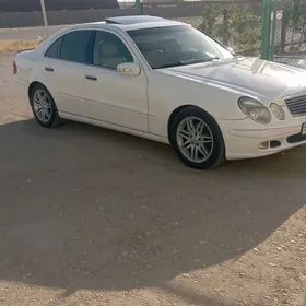 Mercedes-Benz C320 2005
