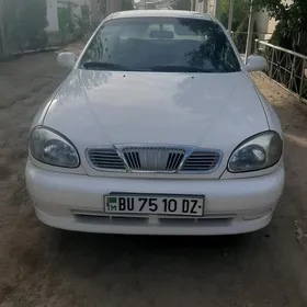 Daewoo Lanos 1999
