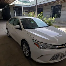 Toyota Camry 2016