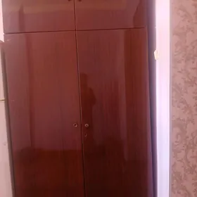 şkaf