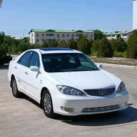Toyota Camry 2004