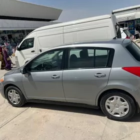 Nissan Versa 2010