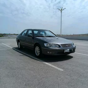 Toyota Camry 2001