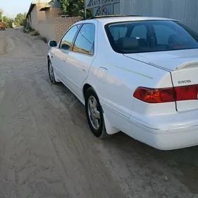 Toyota Camry 2000