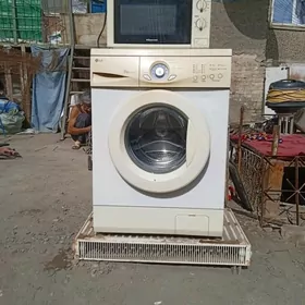 Стиральная машинка