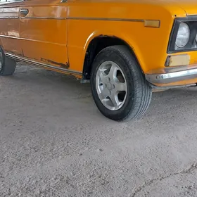 Lada 2103 1984