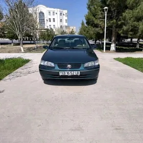 Toyota Camry 1999