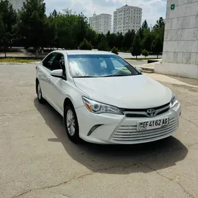 Toyota Camry 2016