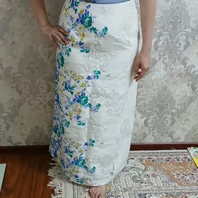 Платья