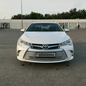 Toyota Camry 2017