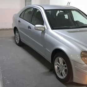 Mercedes-Benz C320 2001