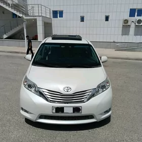 Toyota Sienna 2017