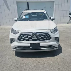 Toyota Highlander 2022