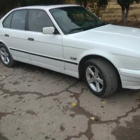 BMW 525 1987