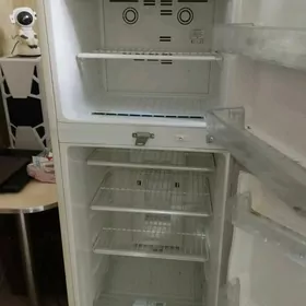 Холодильник LG