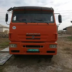 Kamaz 6520 2013