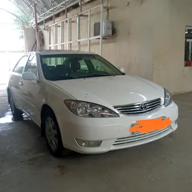 Toyota Camry 2004