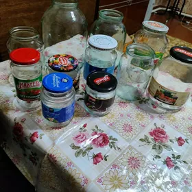 Банки разные