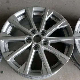 Palta Camry diska r17