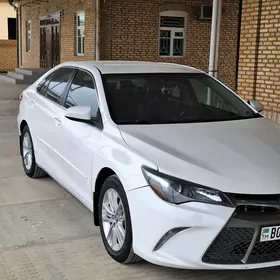Toyota Camry 2017