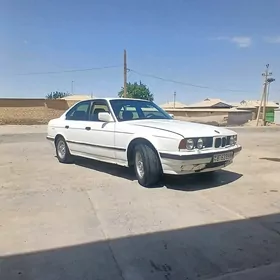BMW 525 1989