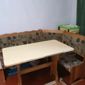 кухонный стол