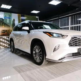 Toyota Highlander 2020