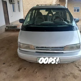 Toyota Previa 1992